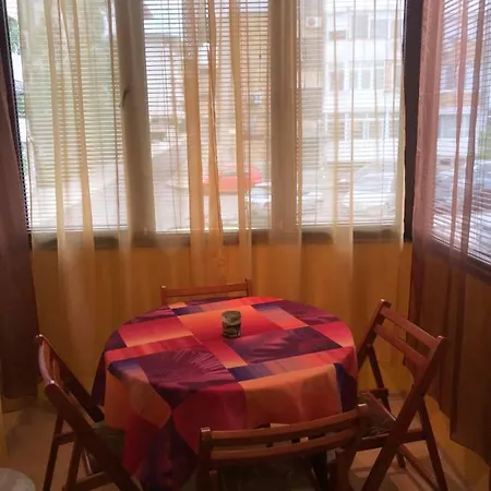 Front Beach Apartment Nesebar