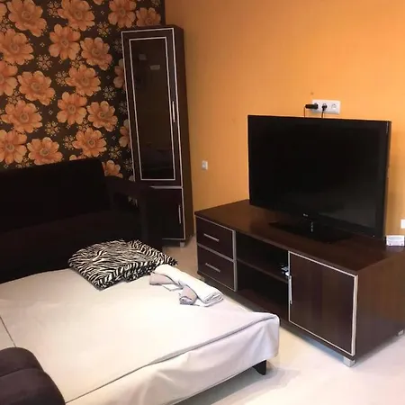 Апартаменты Front Beach *