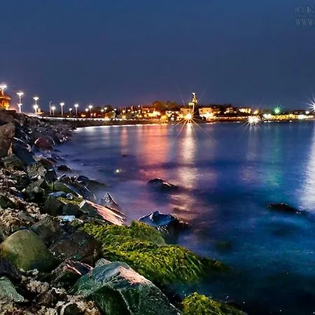 Апартаменты Front Beach